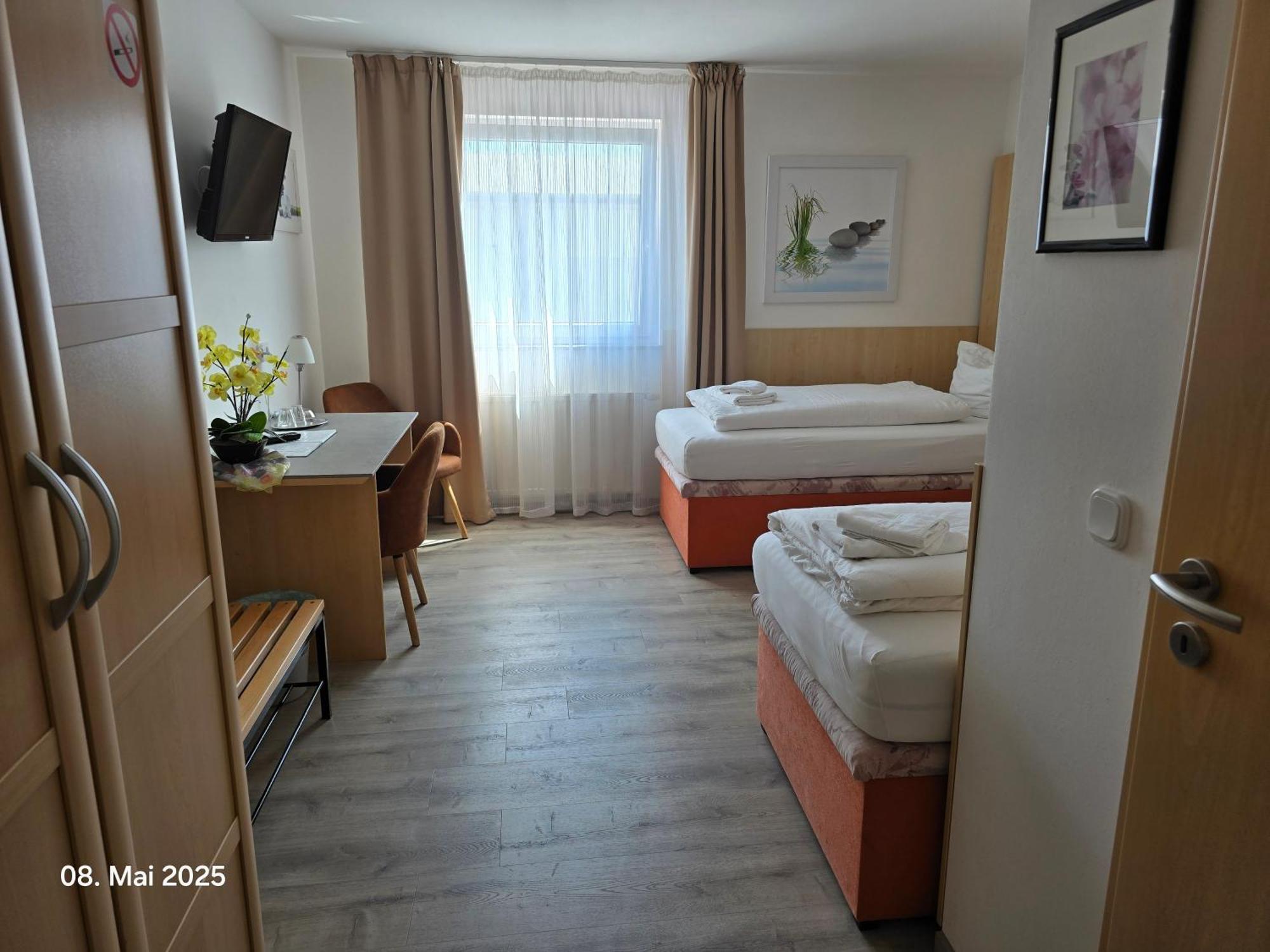 Hotel Ackermann Riedstadt Exteriér fotografie