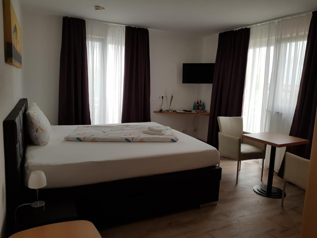 Hotel Ackermann Riedstadt Exteriér fotografie